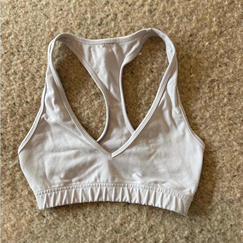 Aritzia Women's Light Purple Sports Bra